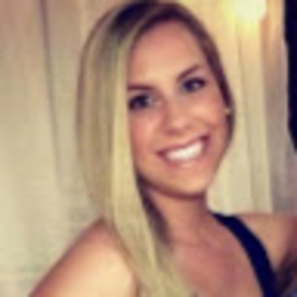 Meet your Posher, Ashley - Picture 1 of 1